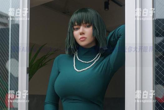 Alina Becker 最新Alina BeckerCos大公开,这些摄影秘密让你大开眼界!